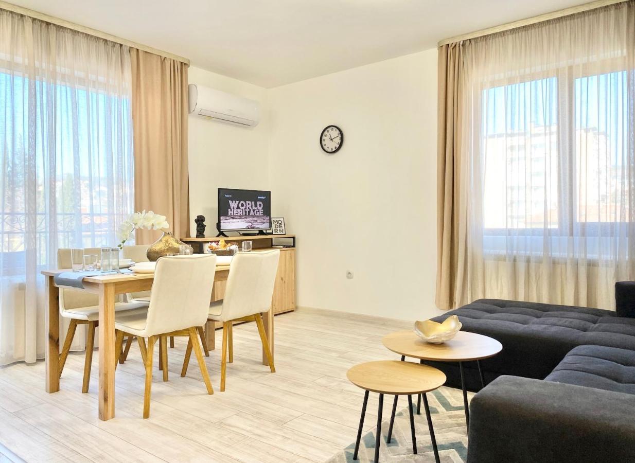 Central Apartment For 4 Guests Next To State Opera Stara Zagora Zewnętrze zdjęcie