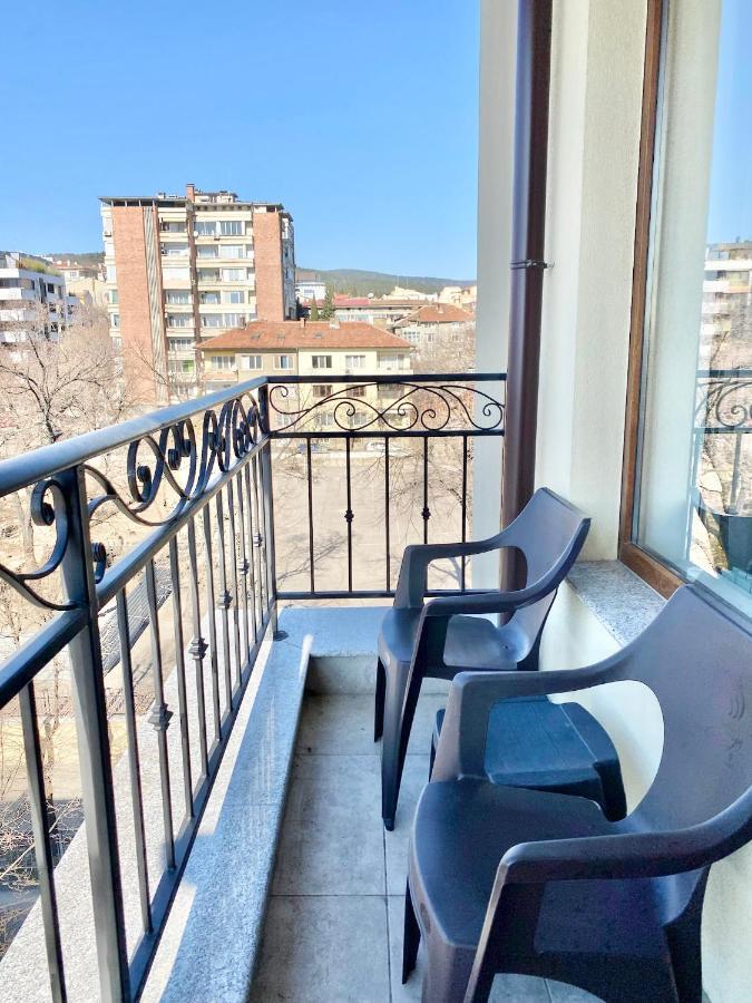 Central Apartment For 4 Guests Next To State Opera Stara Zagora Zewnętrze zdjęcie